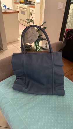 Large leather ruffled Uno Alla Volta handbag