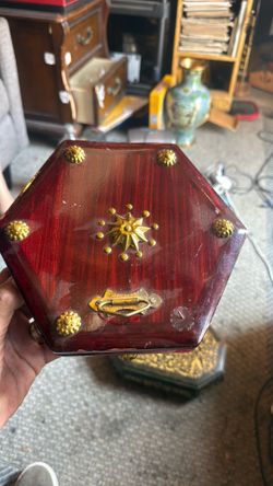 Vintage jewelry box