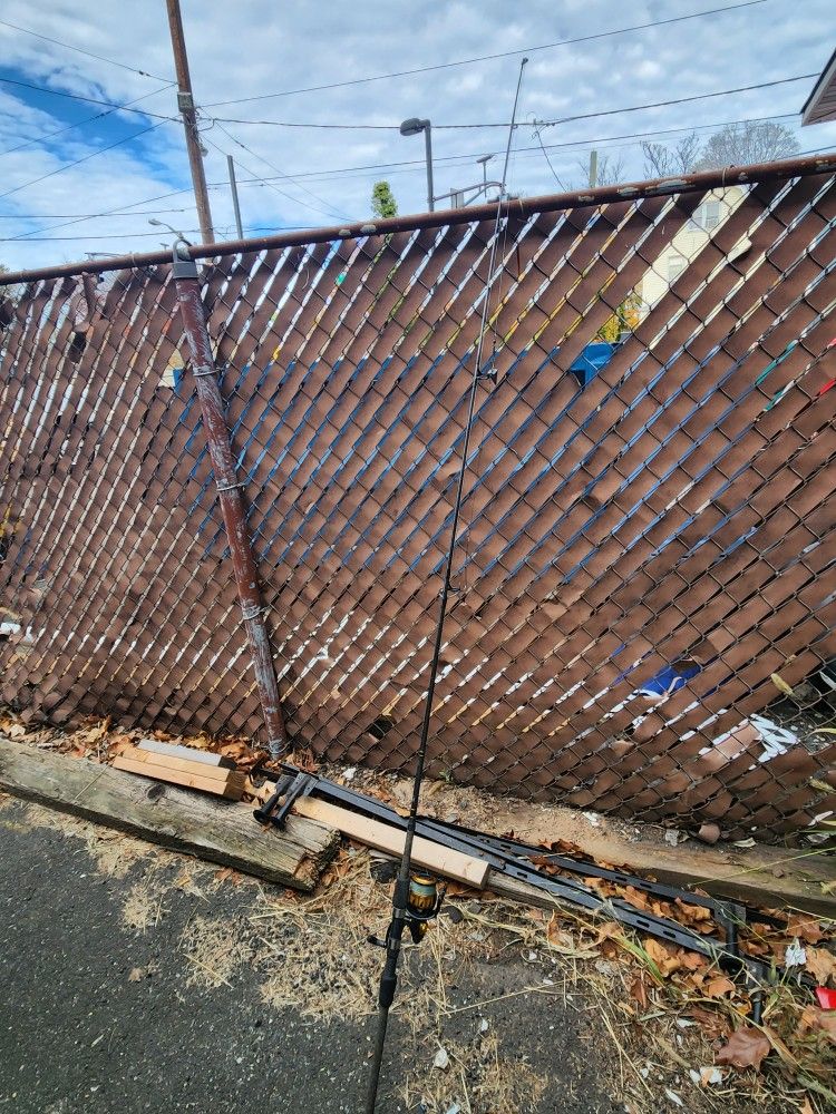 8ft Lamiglass Rod Penn Spinfisher 4500 Reel