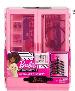 Mattel Barbie Fashionistas Ultimate Closet Accessory