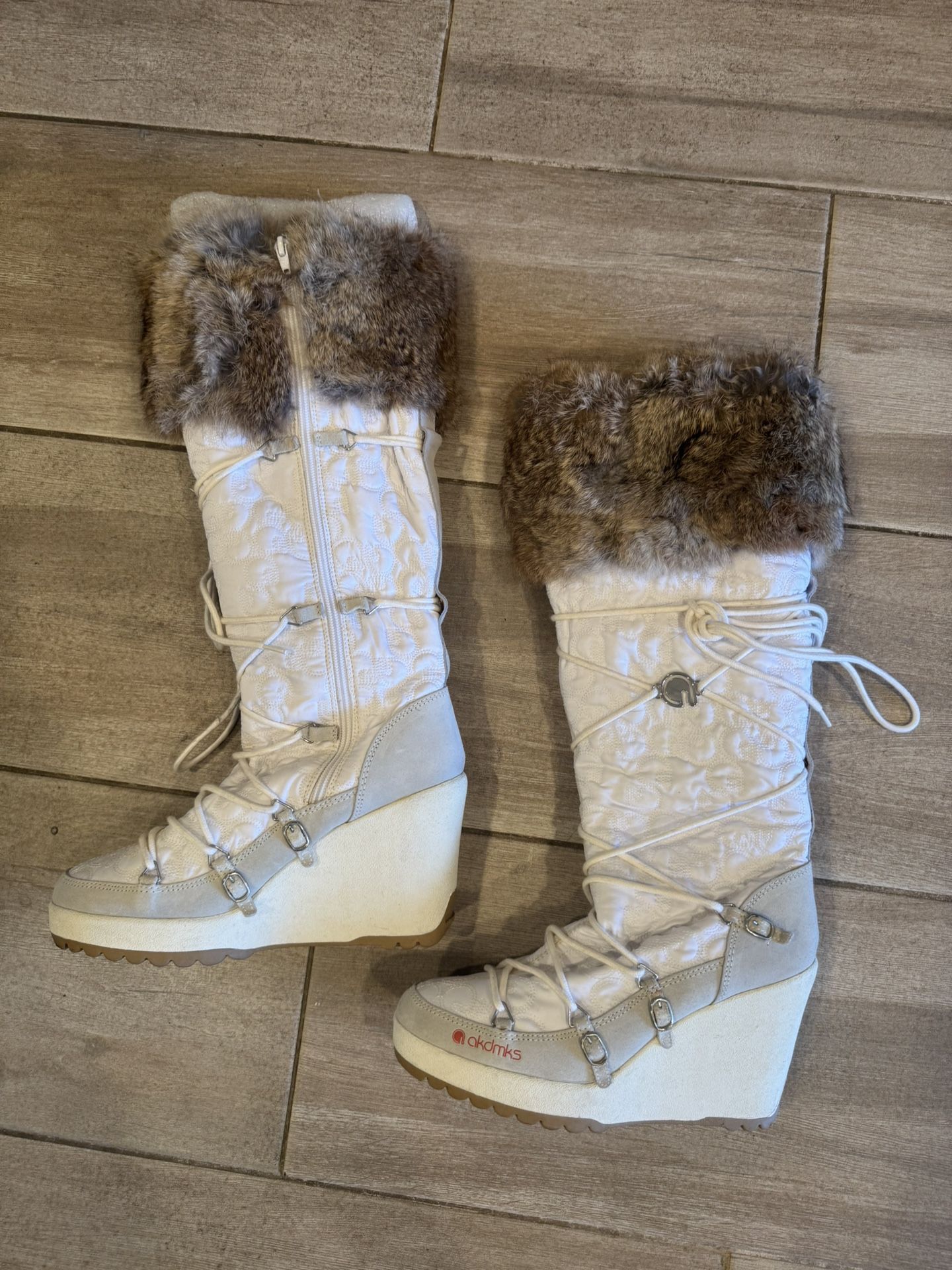 AKDMKS RETRO SUEDE FUR BOOTS