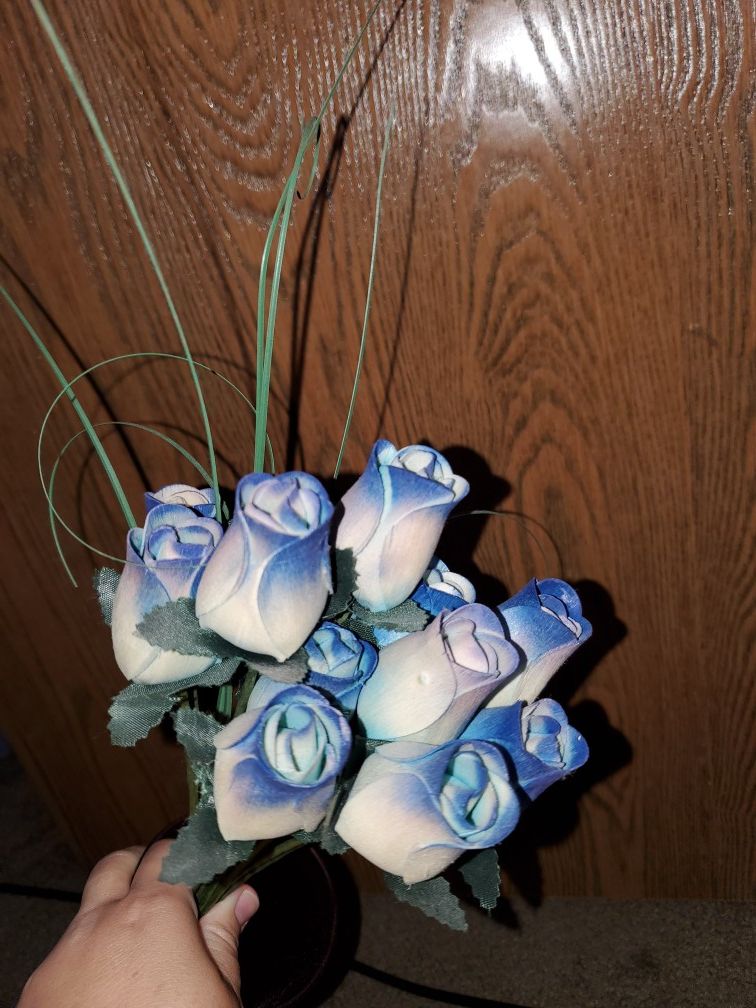 Wooden roses