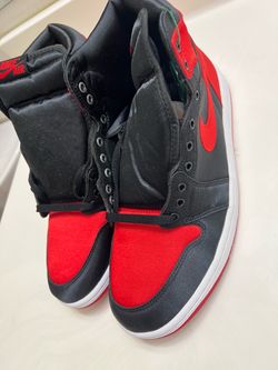 Jordan 1 Satin size 10.5M