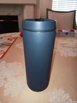 16 OZ"THERMOS"ISOLATED STAINLESS STEEL WITH TWIST ON LID GRAY GOOD FOR HOT & COLD DRINKS