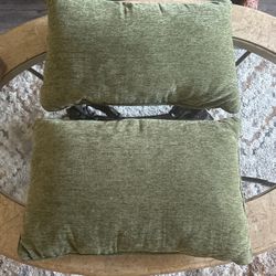 2 Couch Pillows