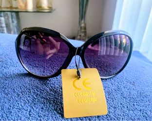 New! Ladies Oversized Sunglasses