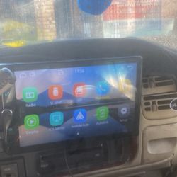 16inch Screen Single Touchscreen Radio