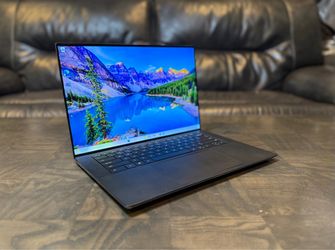 DELL Precision 5560 15.6” inches Core i7 11th gen 32GB RAM 512GB SSD T1200 4GB GPU USB C Full HD 1080p Windows 11 laptop computer