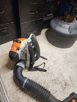 Gas blower