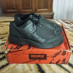 RED WING STEEL TOE SHOES