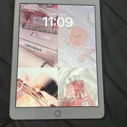 iPad (6th Generation)  Rose Gold 