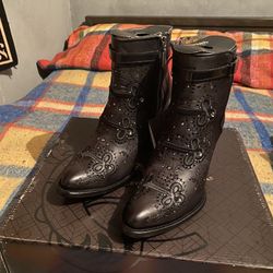 Cuadra Black Boots