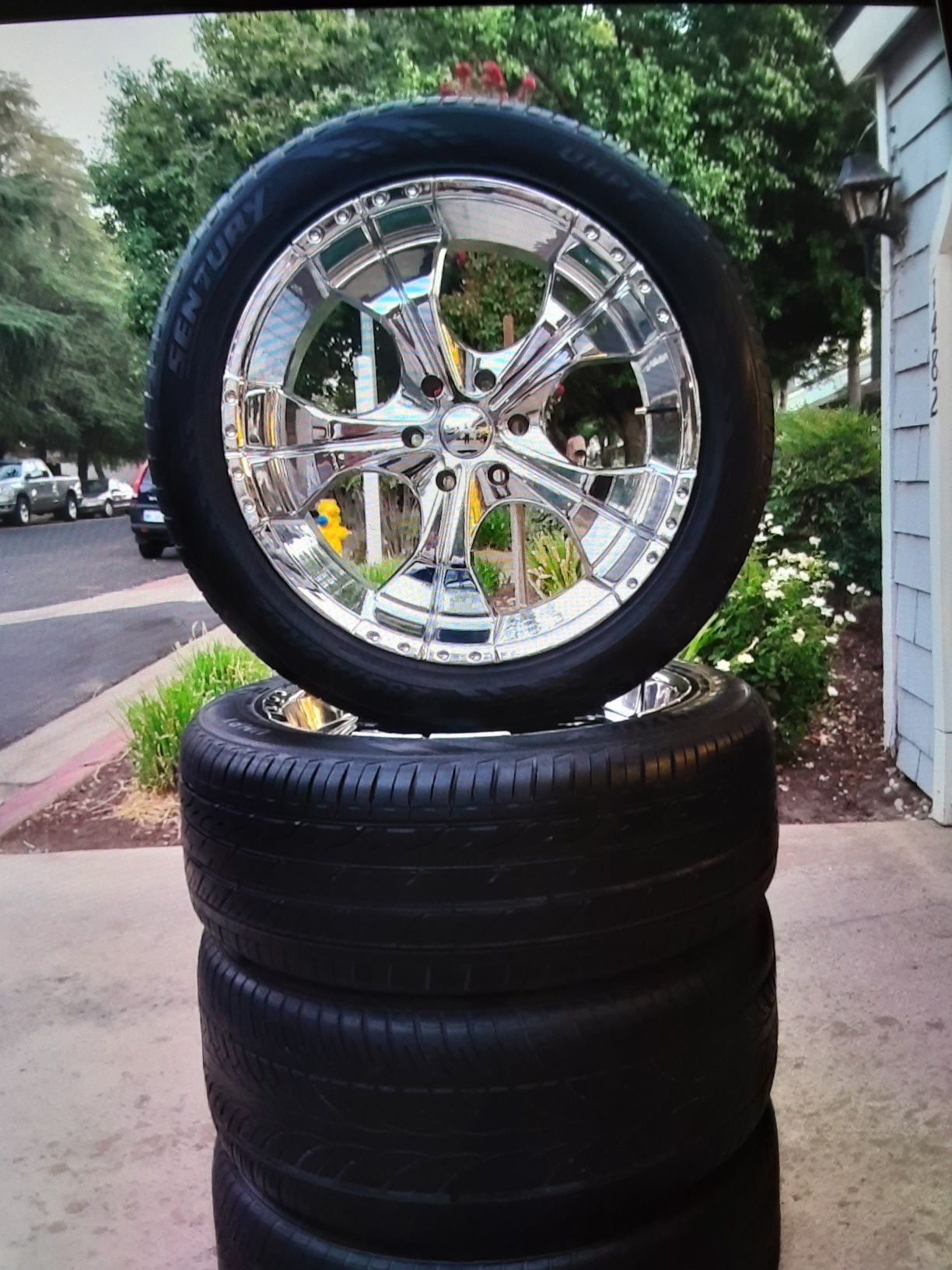 Clean 22's Panther Rims 6 Lug