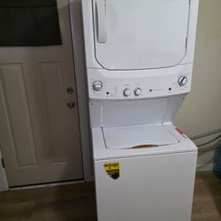 Barely Used Stackable Washer And Dryer