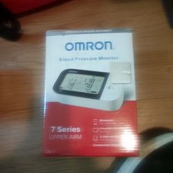 Omron Series 7 Upper Arm Blood Pressure Monitor