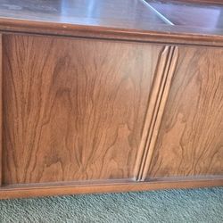 Vintage 1960's Era Magnavox Stereo 