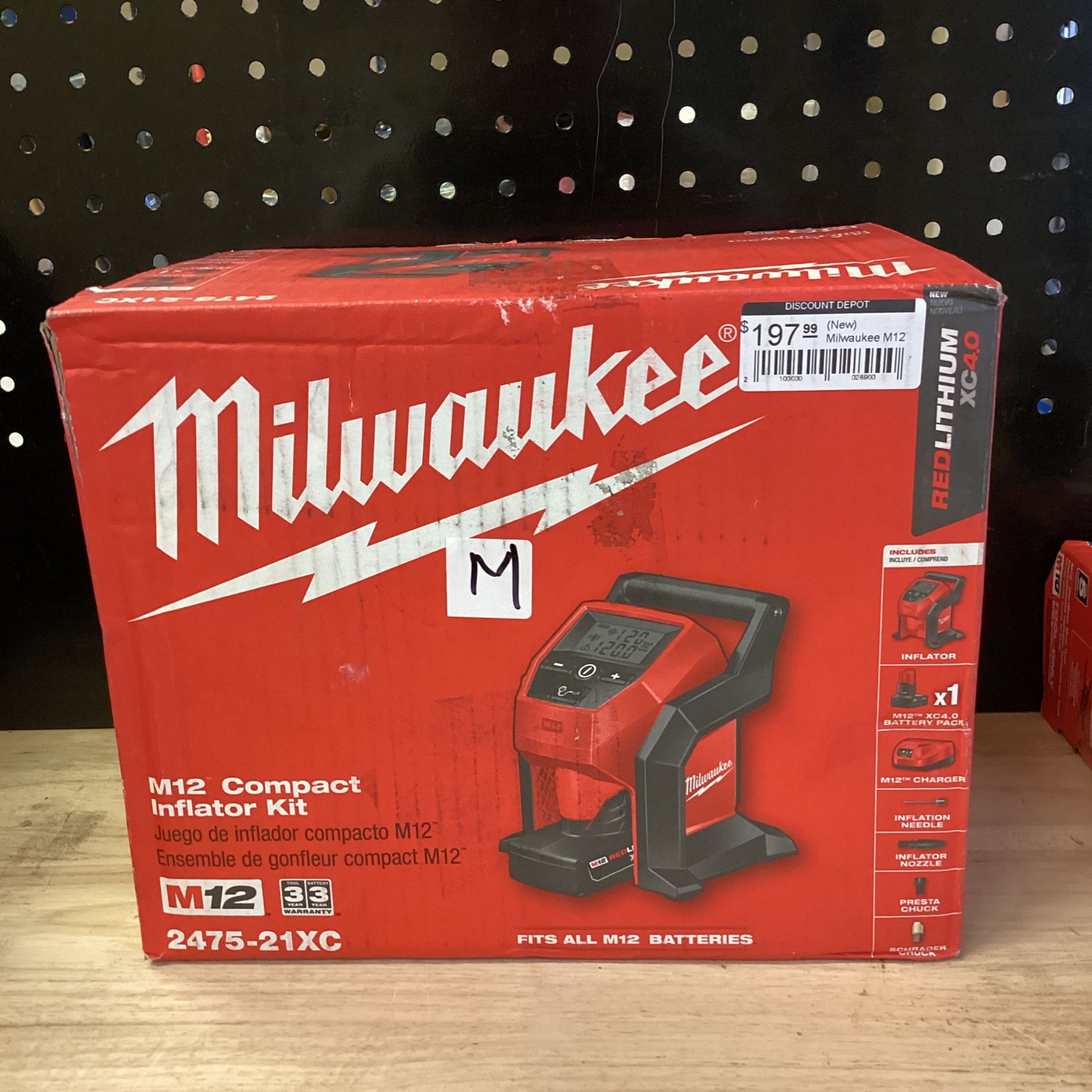 Milwaukee M12 12-Volt Lithium-Ion Cordless Compact Inflator Kit with 4.0 Ah  Battery and Charger for Sale in Phoenix, AZ OfferUp