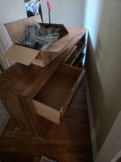 Free Dresser