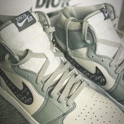 Jordan 1 Dior
