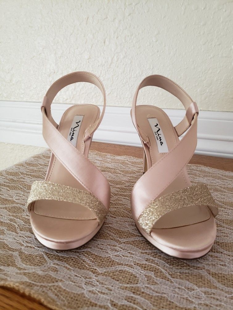 Heeled Dress Sandals. 7.5M. Color Sand Crystal Satin