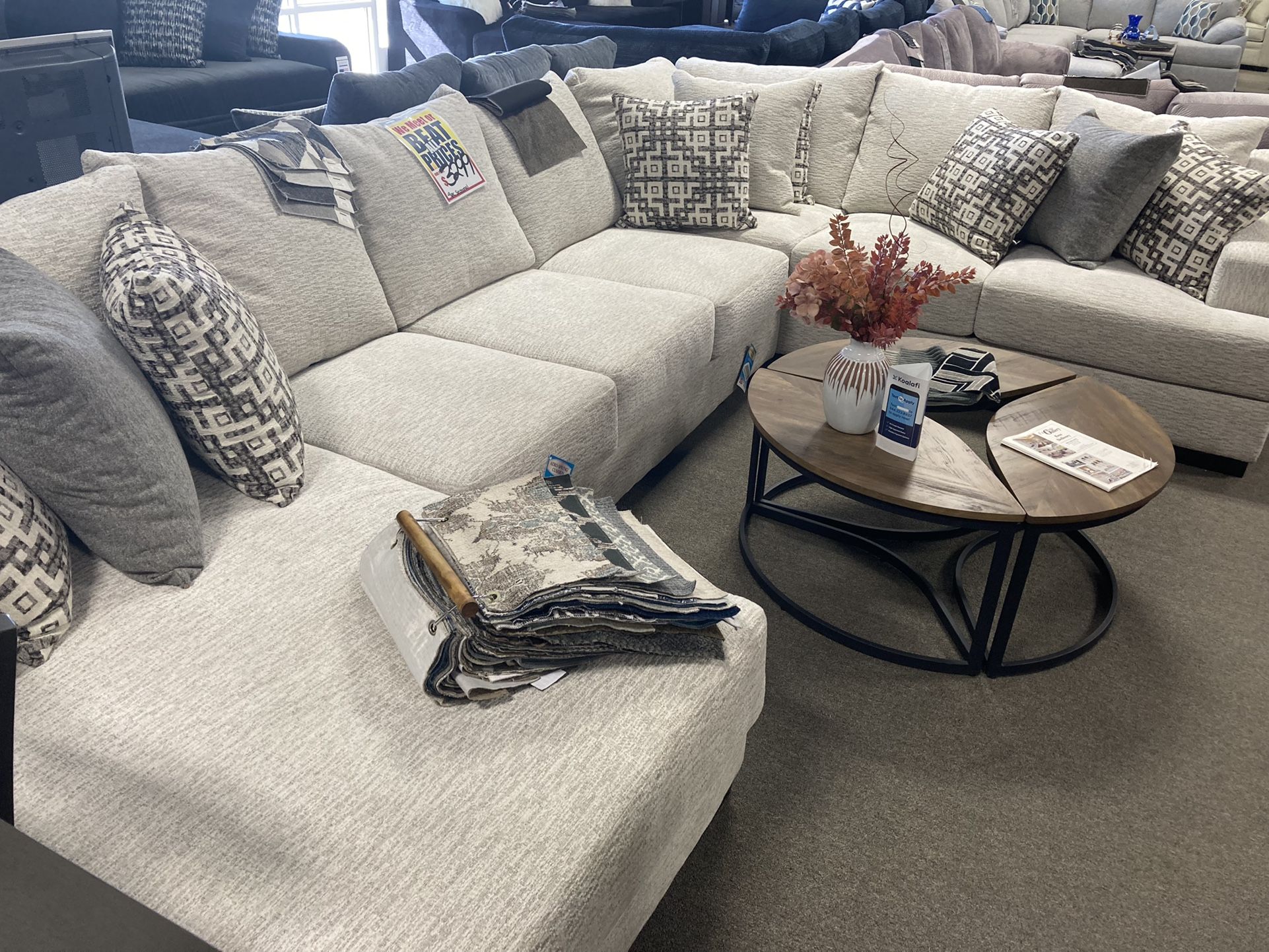 Attention Grabbing Sectional 😇 $3299 Easy Financing 💸