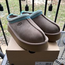 Size W 5 - Uggs tasman ii Caribou Sapphire Ice 