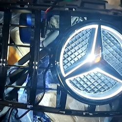 2015-2021 W205 Mercedes C Class Front BUMPER Grill W/LED Light Up EMBLEM 