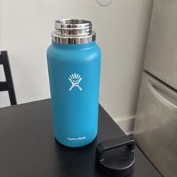 Hydroflask Blue 32 oz