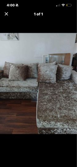 Velvet mauve pink L shape couch