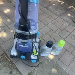 Vacuum To Wash The Carpet ha