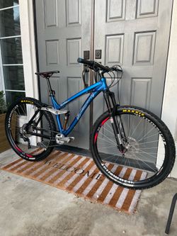 Ellsworth Evolve 29er Full Suspension Mountain Bike