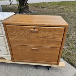 Cabinet, 2 Drawers