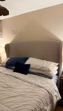 King Bed Frame / Cama tamaño king