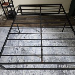 Metal Platform Bed Frame / Mattress Foundation with Steel Slat Support / No Box Spring Needed / Easy Assembly, Full