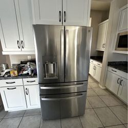 GE 4 Door French Door Refrigerator