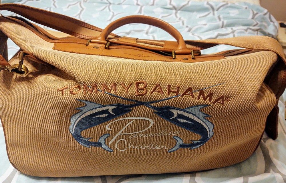 New! Tommy Bahama Travel Bag