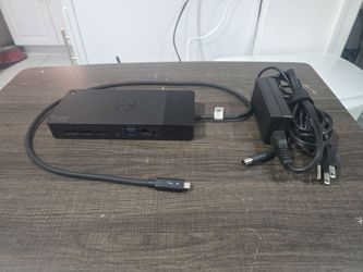 Docking Station Dell Thunderbolt 4 WD22TB4
With Charger inclued