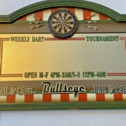 Rare Bullseye Bar & Cafe Decorative Pub Mirror w/ Dart 