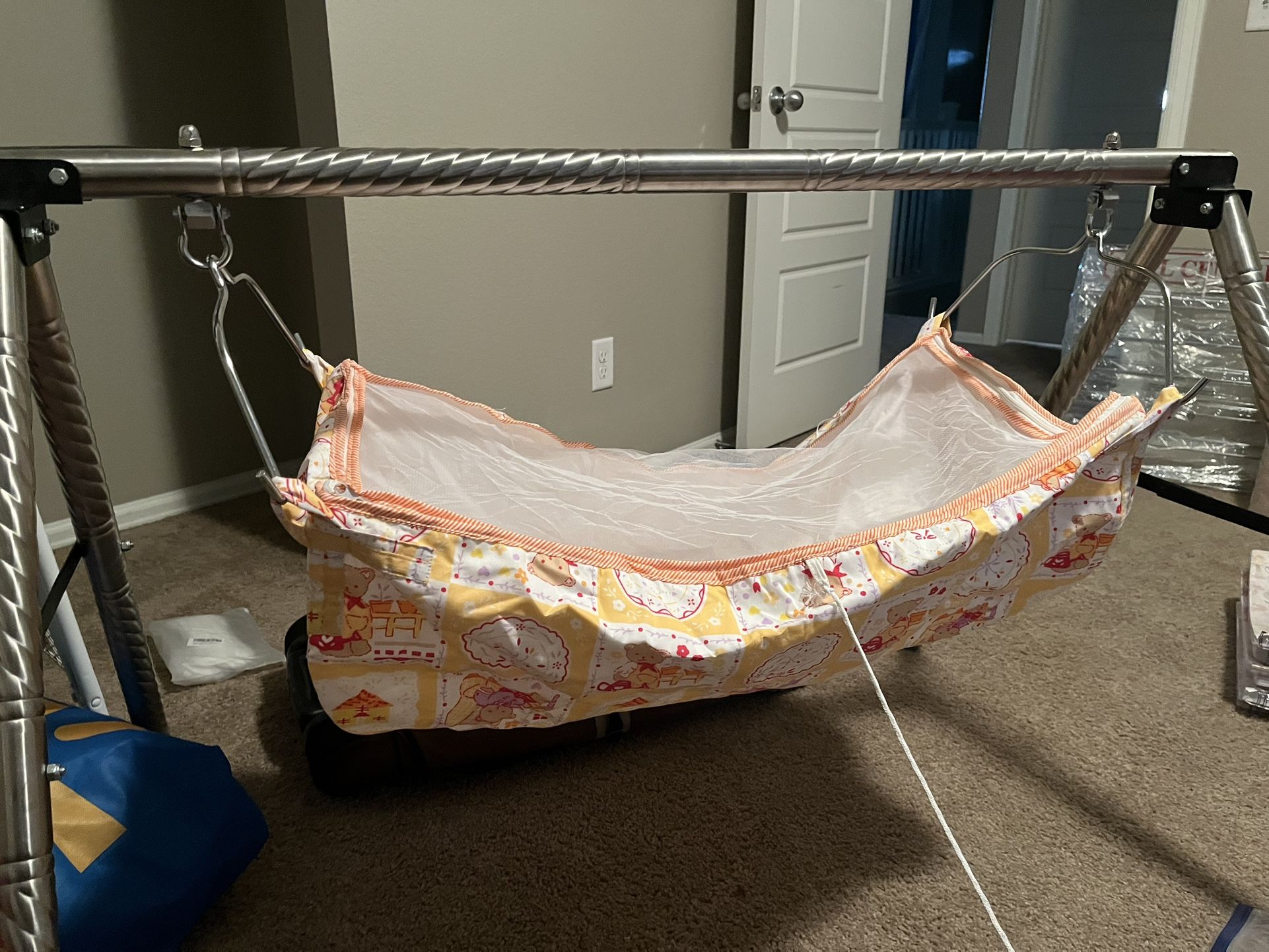 Portable Baby Cradle/Swing/Hammock