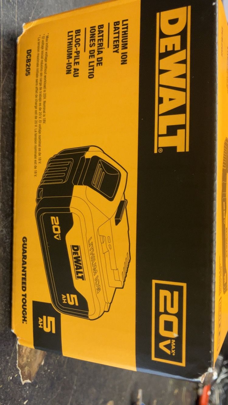 New Dewalt 20 Volt 5AH BATTERY ONLY 