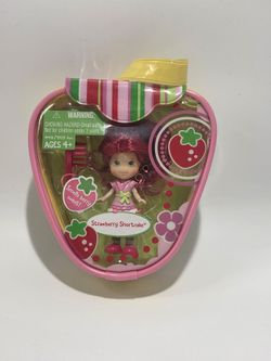 Hasbro Strawberry Shortcake 2008 Mini Doll 3" Scented With Vinyl Purse Case Comb