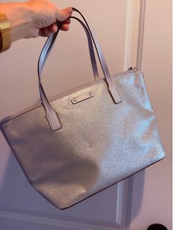 Kate Spade New York Haven Lane Hani Silver Glitter Shoulder Tote Handbag.