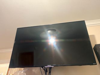 Hisense Roku TV Flat Screen