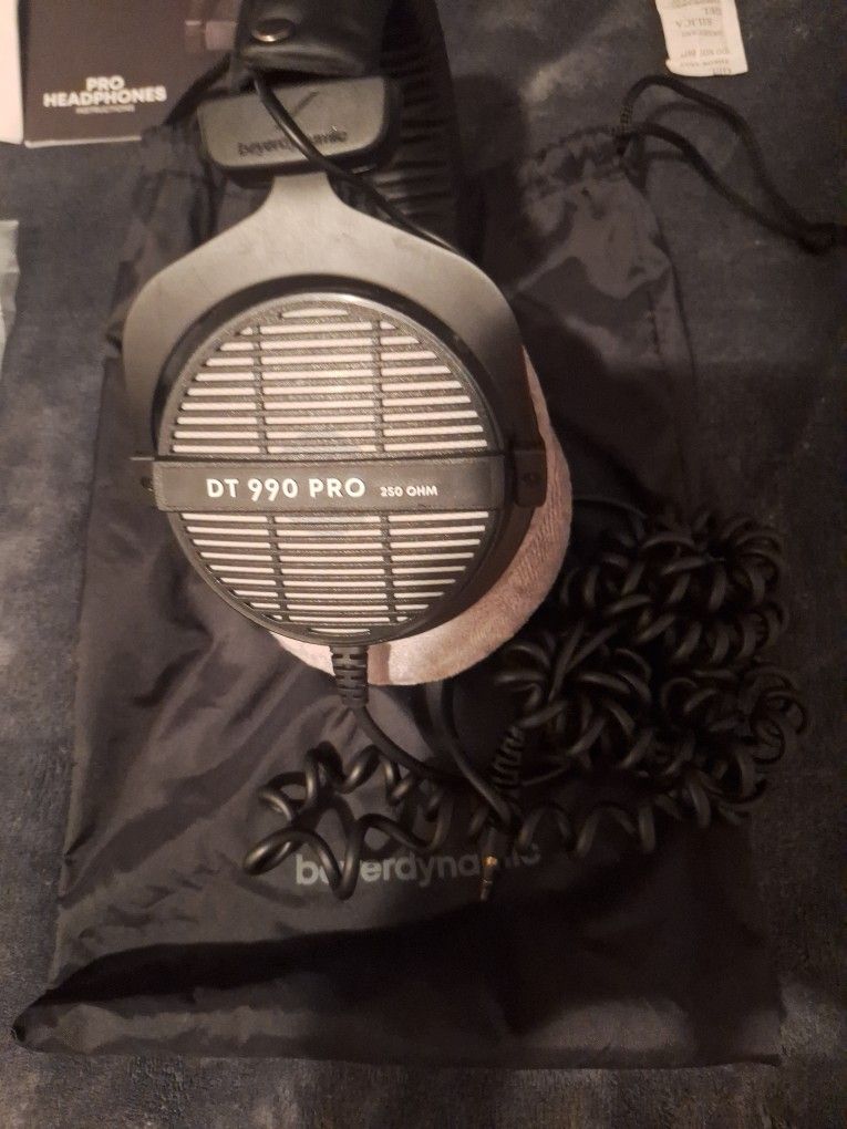 Beyerdynamic DT 990 PRO 250 OHM HEADSET