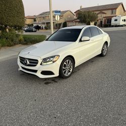 2015 Mercedes Benz C300 4matic 