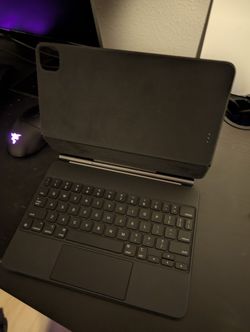 Apple Magic Keyboard for 11 and 10.9 Inch iPad (Newer Models)