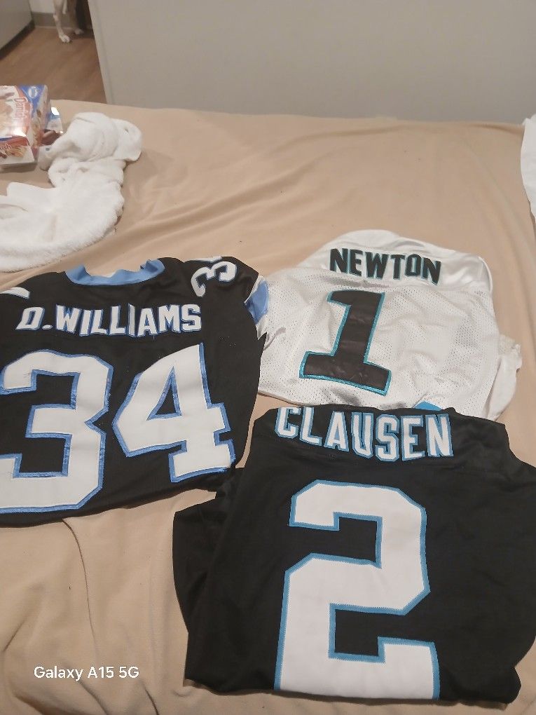 3 Carolina Panthers Jurseys