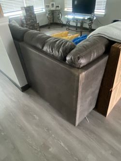 🛋 Gray Sectional Sofa Set + Shag Rug — Must Go!