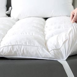 3 Inch Memory Foam Mattress Topper Twin Size for Pressure Relief, Premium Fluffy & Soft Shredded Memory Foam Filled Pillow Top, Anti-Slip Bottom, 4 An