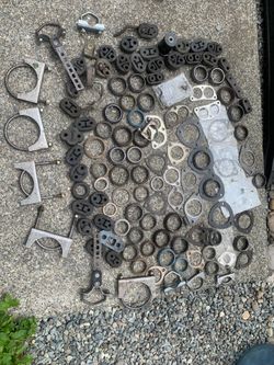 Muffler gaskets/ and exhaust parts
